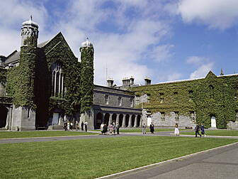 NUI Galway Going Bilingual Wit...